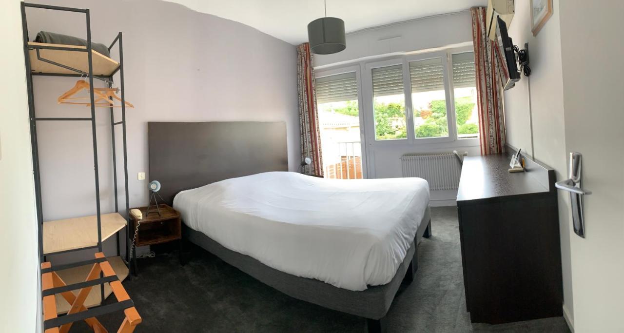 Logis Hotel Du Midi ซาลง-เดอ-โพรวองซ์ ภายนอก รูปภาพ